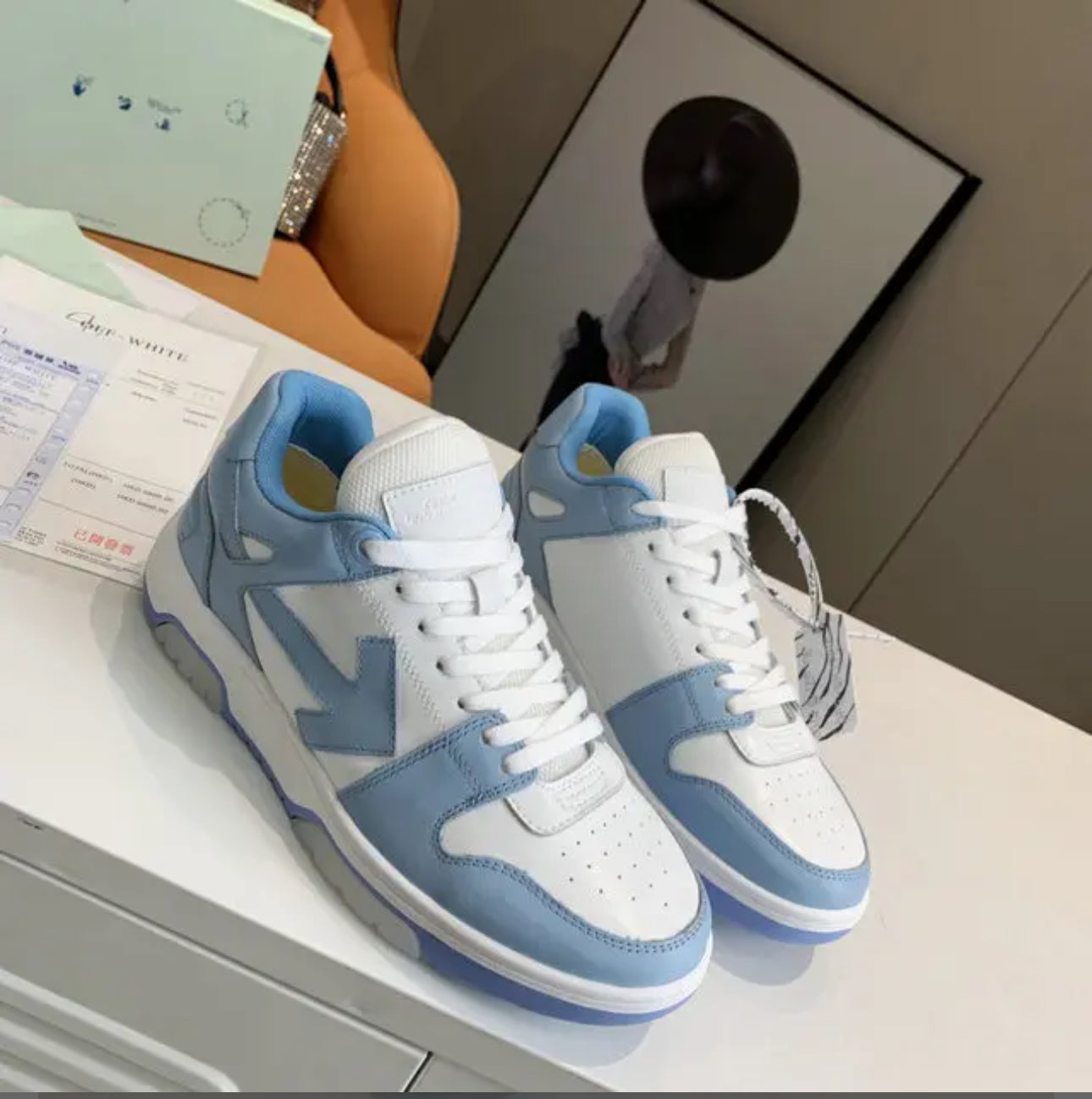 OOO Low Tops White Blue