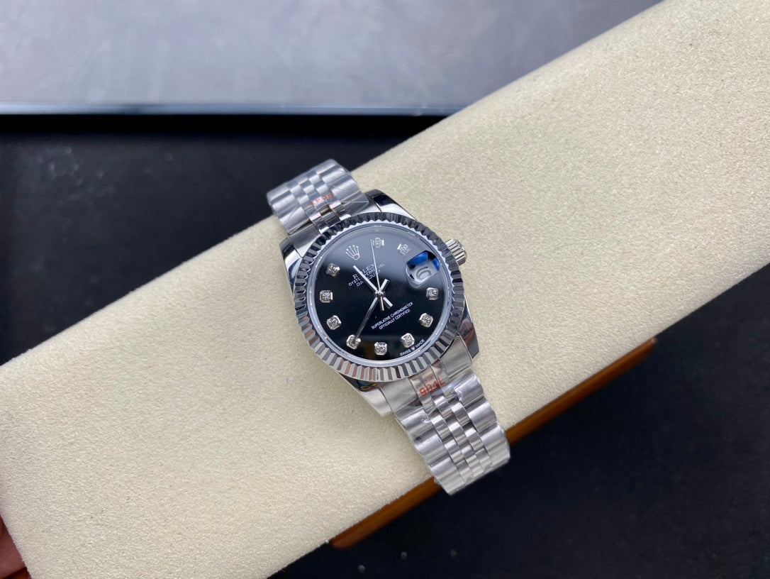 Date just 36 mm