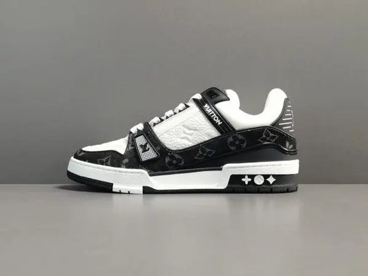 LV TRAINER SNEAKER BLACK & WHITE